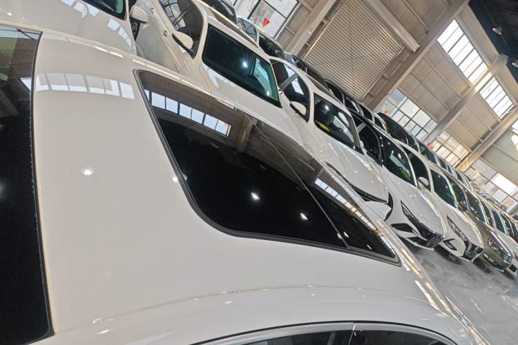 Used Buick Verano 2018 Sedan 20T Dual-Clutch Luxury Model
