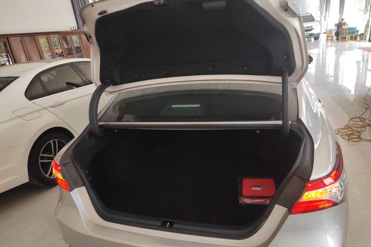 Used Toyota Camry 2019 2.0G Luxury Edition China VI Standard
