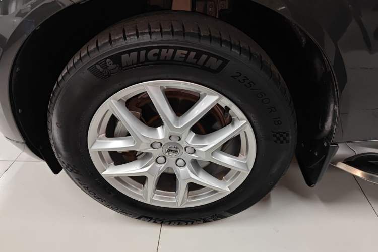 Used Volvo XC60 2019 T5 4x4 Smart Edition China VI Standard
