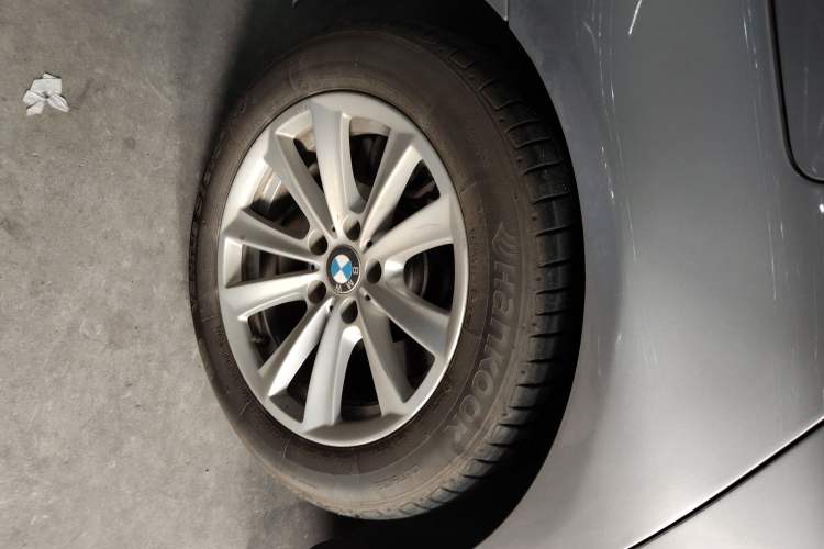 Used BMW 5 Series 2017 520Li Elegant Edition
