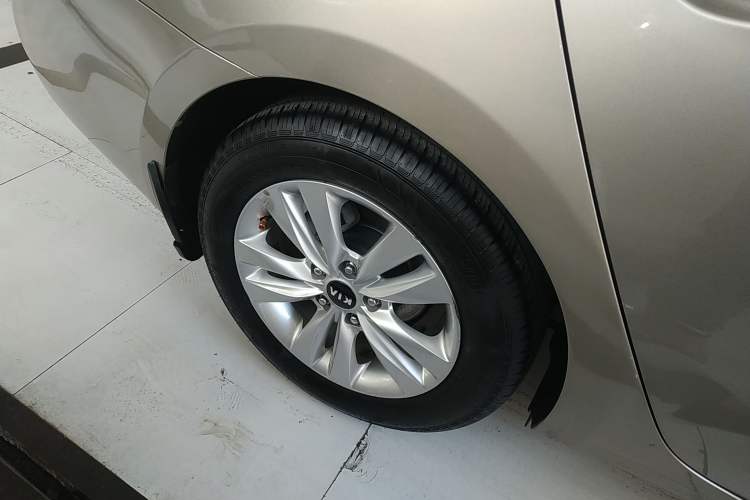 Used Kia K4 2014 1.8L Automatic GLS
