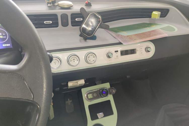 Used Wuling Hongguang MINIEV 2022 Macaron Fashion Edition Lithium-Nickel-Cobalt-Alpha-oxide
