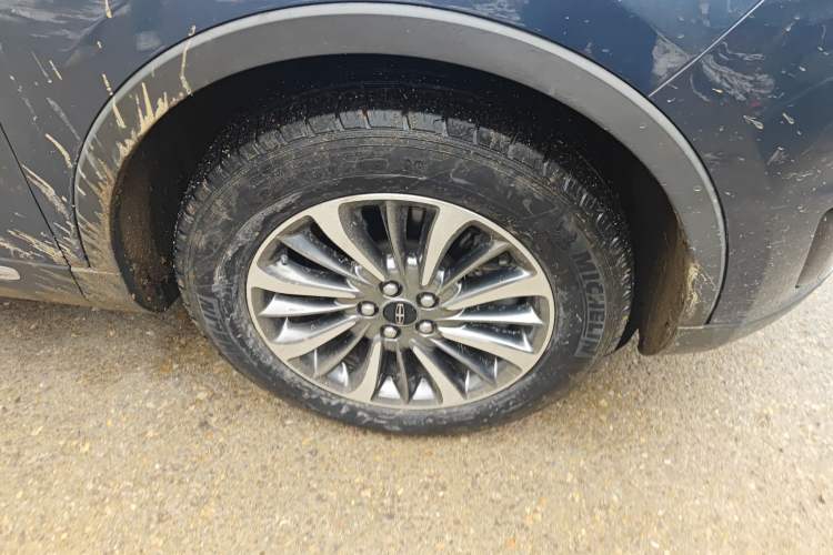 Used Lincoln Nautilus 2019 2.0T Two-Wheel Drive Luxury Edition China VI Standard
