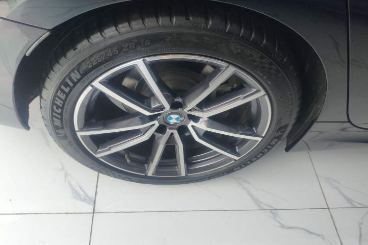 Used BMW 3 Series 2021 Restyled 325Li M Sport Package
