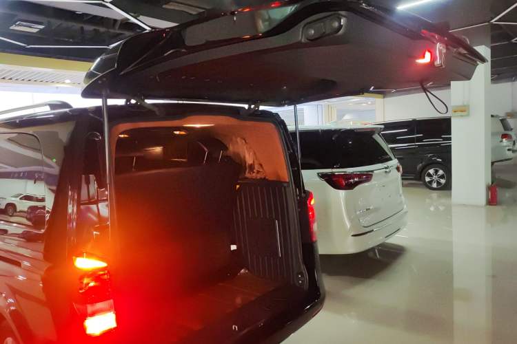 Used Mercedes-Benz Vito 2016 2.0T Business Edition