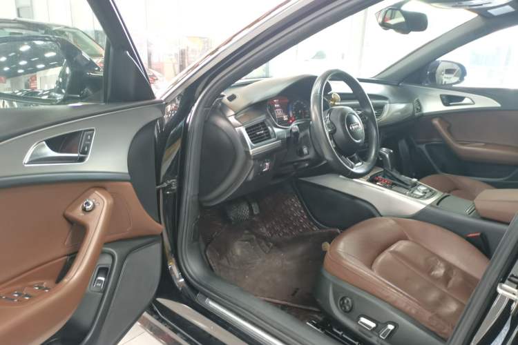 Used Audi A6L 2018 30th Anniversary Edition 45 TFSI quattro Sport model
