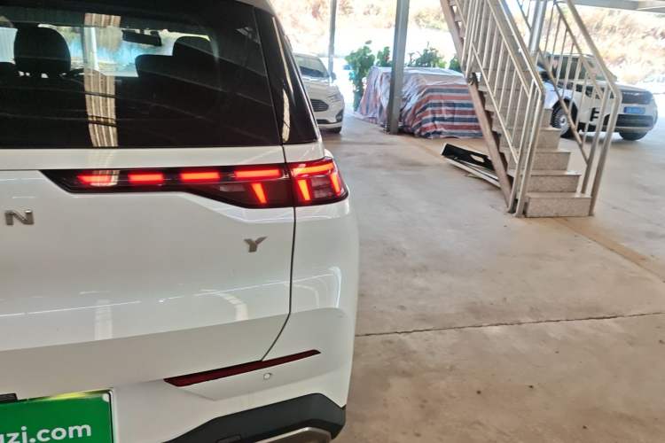 Used AION Y 2022 70 Intelligent Edition Lithium Iron Phosphate
