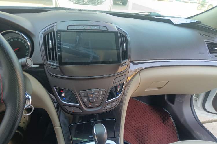 Used Buick Regal 2015 2.0L Leading Fashion Edition
