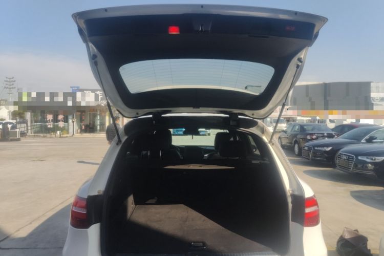 Used Mercedes-Benz GLC 2017 GLC 260 4MATIC Luxury Model
