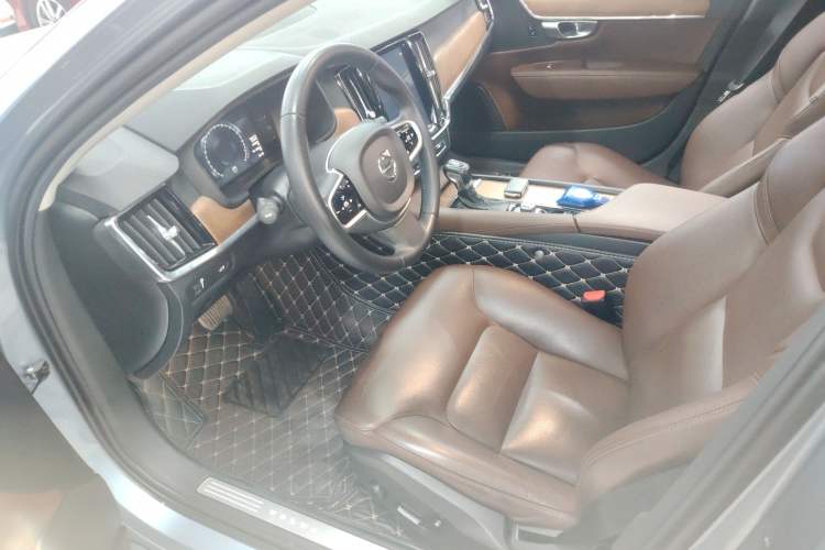 Used Volvo S90 2019 T5 Zhiyi Edition
