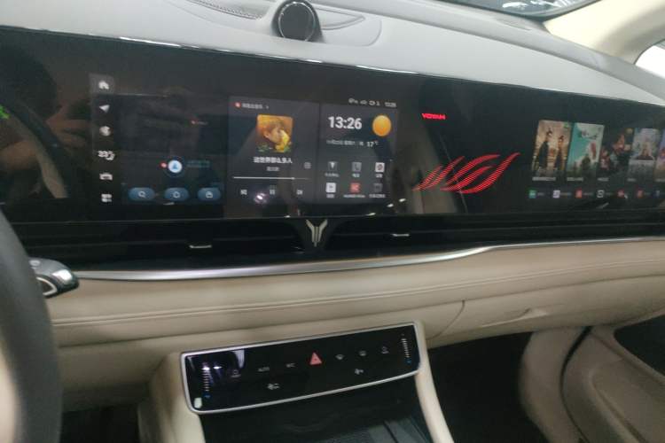 Used VOYAH Dream 2024 PHEV Extended-Range Premium Edition
