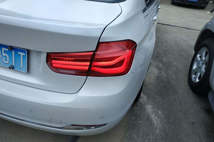 Used BMW 3 Series 2017 318Li Fashion Model
