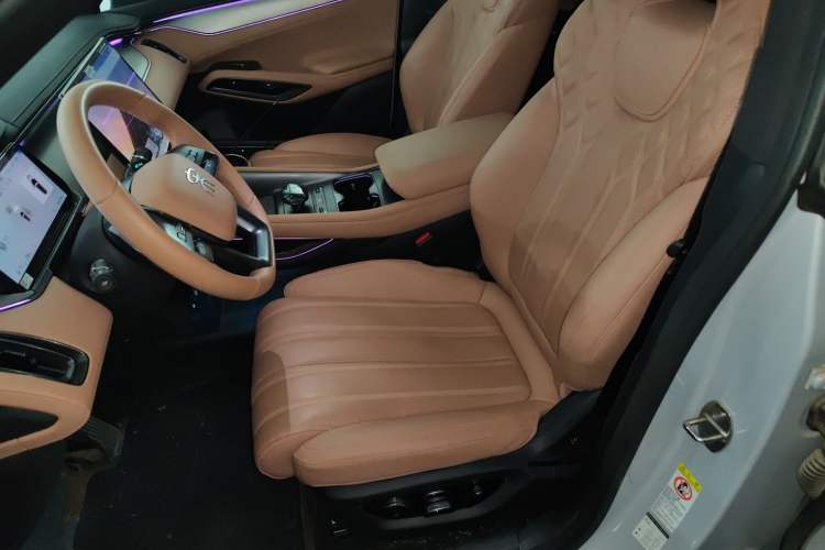 Used BYD Song L EV 2025 Intelligent Driving Version 662 km LiDAR Excellence Edition
