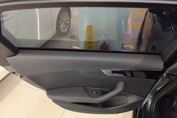 Used Audi A4L 2023 40 TFSI Luxury Dynamic Model
