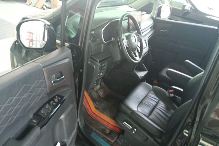 Used Honda Elysion 2022 2.0L eHEV Luxury First Edition
