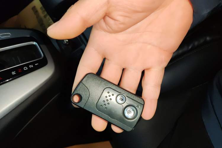 Used Honda CR-V 2013 2.4L Two-Wheel-Drive Luxury Edition