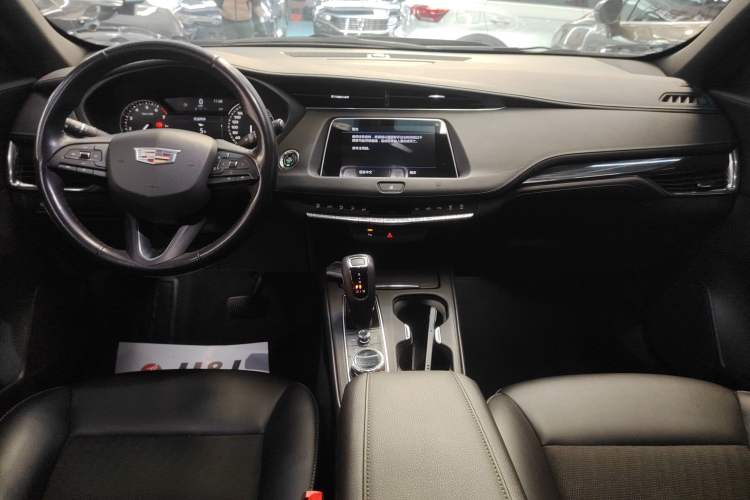 Used Cadillac XT4 2018 28T Two-Wheel Drive Tech Version
