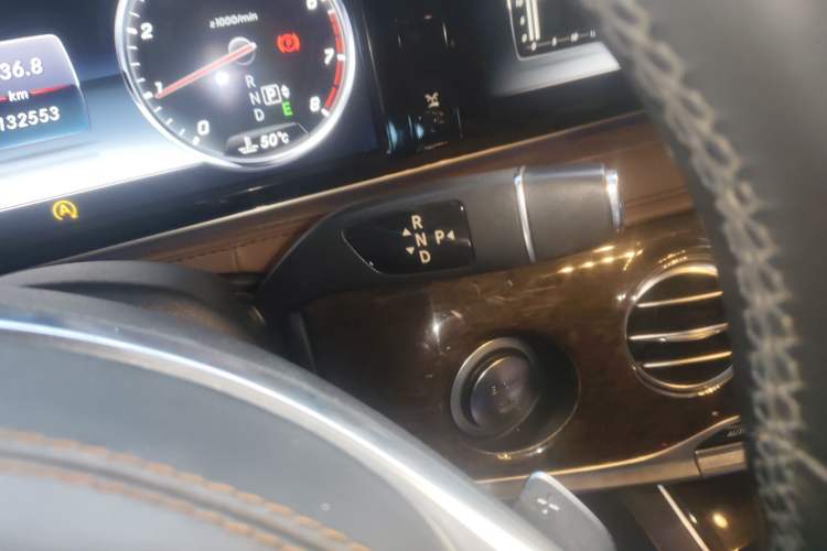 Used Mercedes-Benz S-Class 2014 S 320 L Business Model
