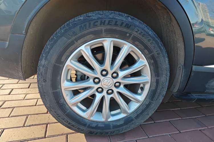 Used Buick Enclave 2020 28T Two-Wheel Drive Luxury Version
