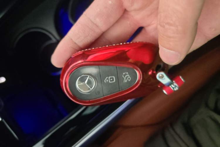 Used Mercedes-Benz GLC 2024 GLC 260 L 4MATIC Luxury Model 5 Seats