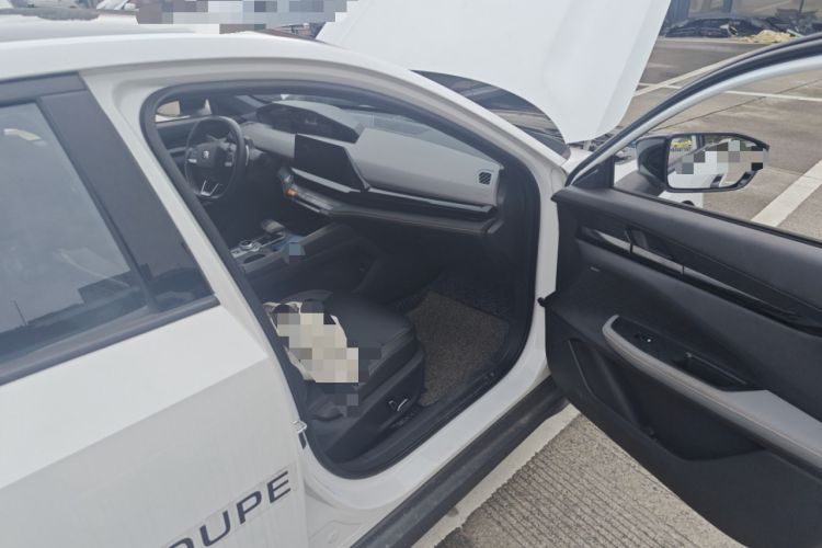 Used Changan UNI-V 2022 1.5T Smart Navigation Version
