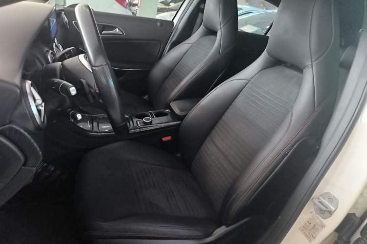 Used Mercedes-Benz A-Class 2015 A 200 Sport Edition
