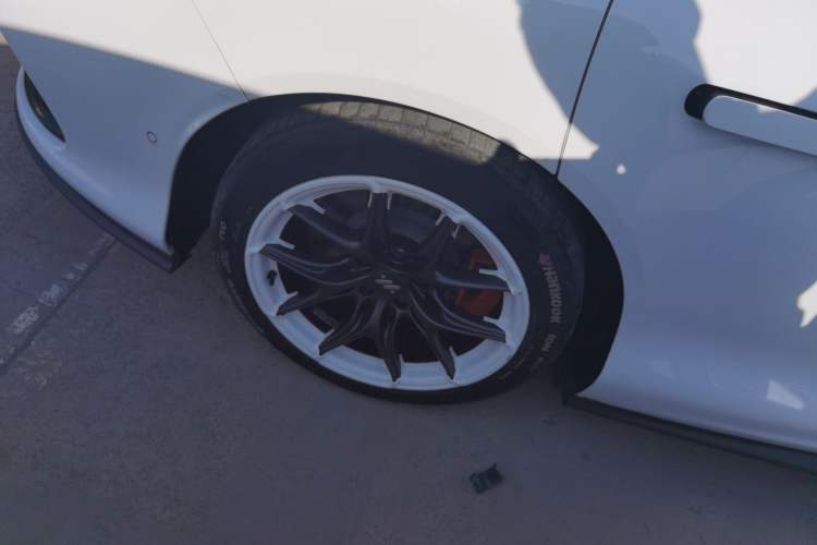 Used  L6 2024 Max Standard Edition
