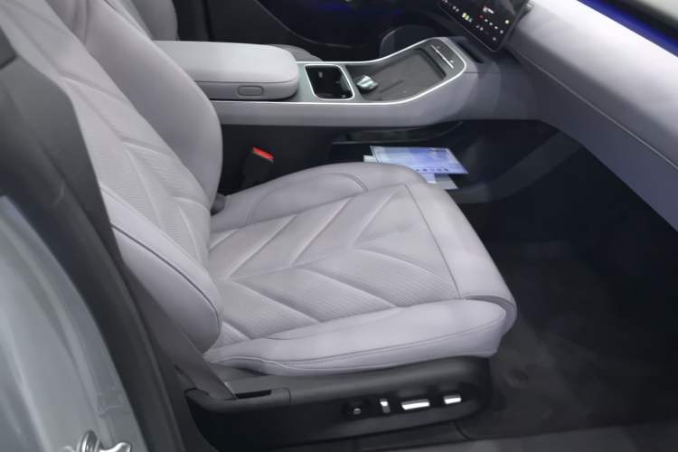 Used Nio ET5T 2025 75 kWh Touring
