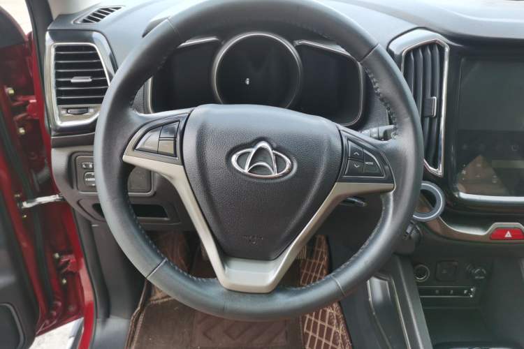 Used Oshan CX70 2016 1.6L manual luxury version
