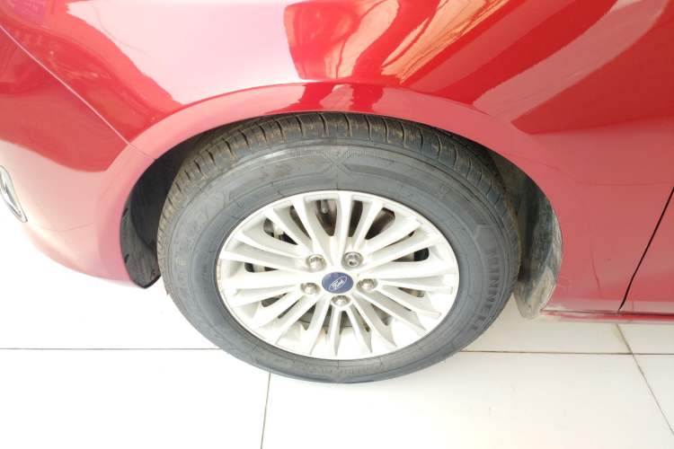 Used Ford Escort 2015 1.5L Manual Comfort Model
