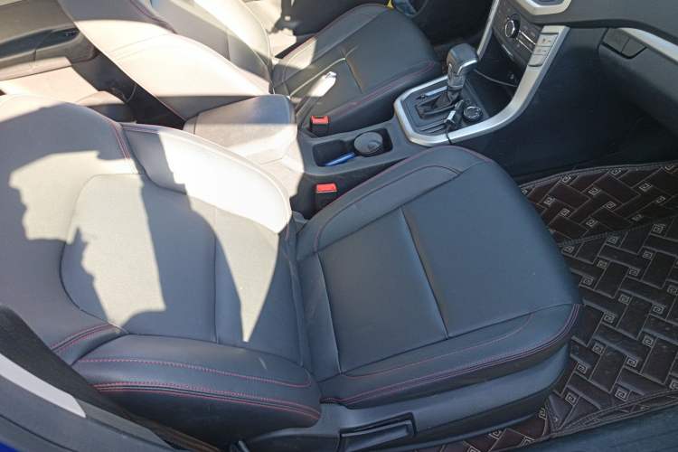 Used SAIC MAXUS T60 2017 2.0T Gasoline Automatic 4x4 High-Ride Elite Standard Cabin
