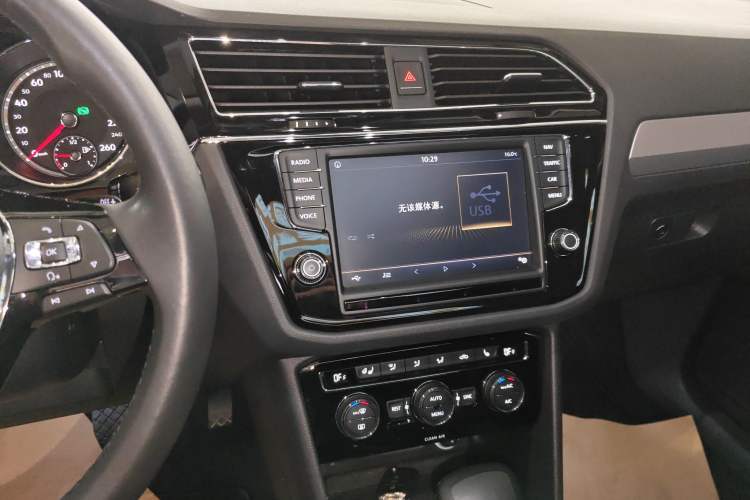 Used Volkswagen Tiguan L 2018 380TSI Automatic All-Wheel Drive Luxury Edition