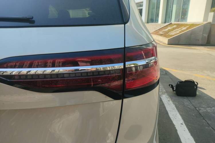 Used Volkswagen Viloran 2020 380TSI Prestige Edition
