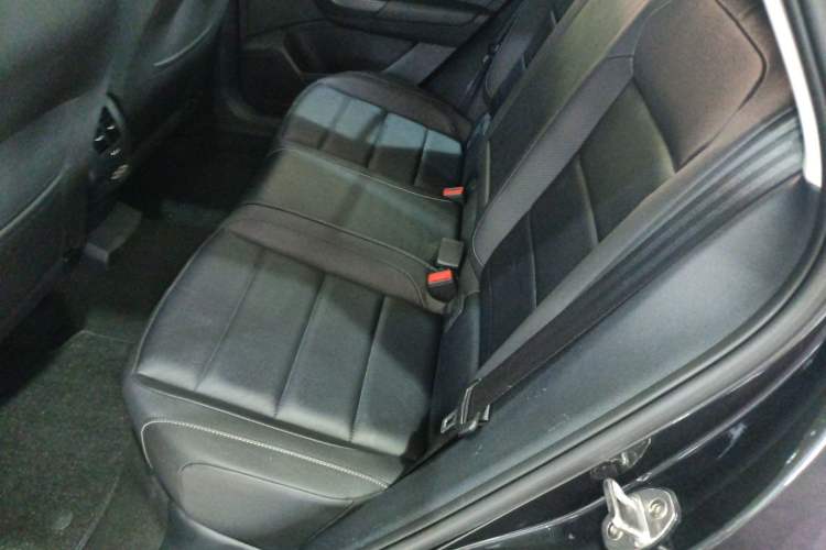 Used Volkswagen T-ROC 2019 280TSI DSG Two-Wheel Drive Comfort Version China VI Standard
