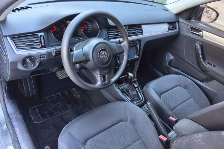 Used Volkswagen Bora 2013 1.6L Automatic Fashion Model
