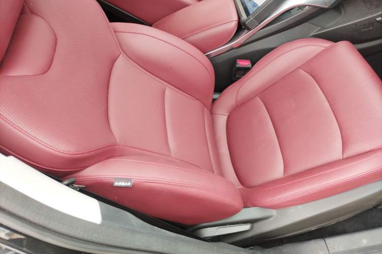 Used Geely Auto Emgrand X7 Sport 2022 Boyue X 1.8TD DCT ZhiZun Edition
