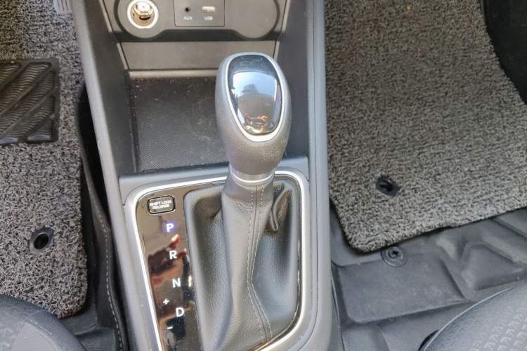 Used Hyundai Verna 2016 1.4L Automatic Cool Edition GLS
