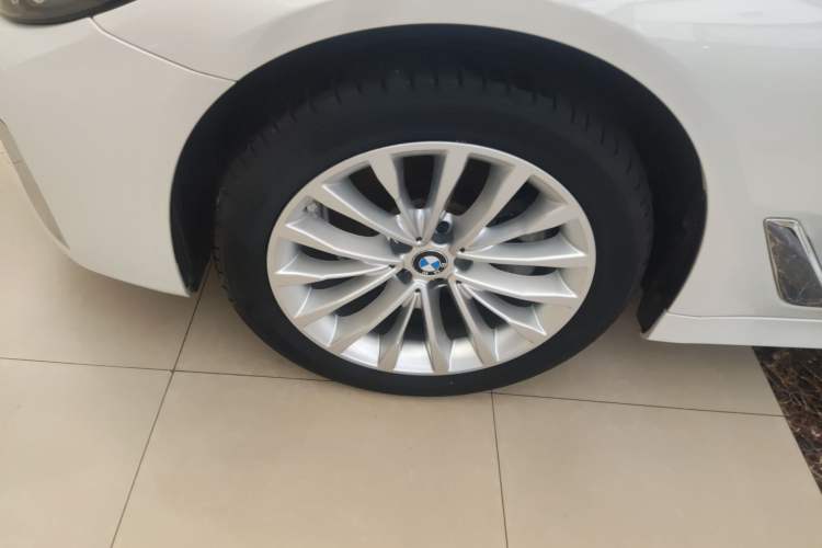 Used BMW 5 Series 2021 525Li Luxury Package

