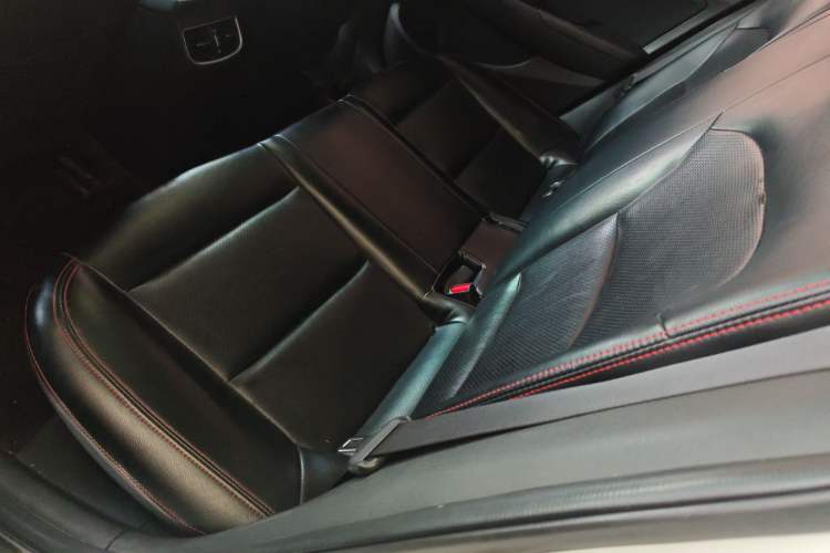 Used Hyundai Elantra 2018 1.4T Dual-Clutch Xuan Dong · Dynamic Edition