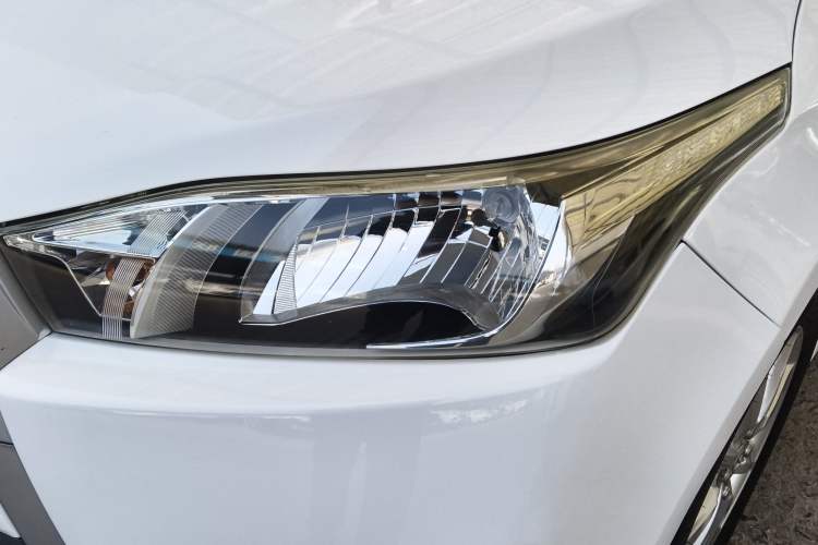 TDK.VehicleDetails.img