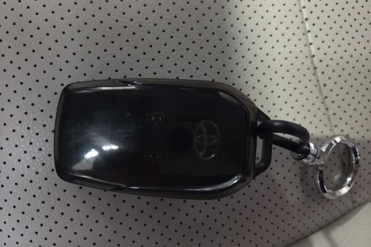 Used Toyota Sienna 2021 2.5L Hybrid Comfort Edition