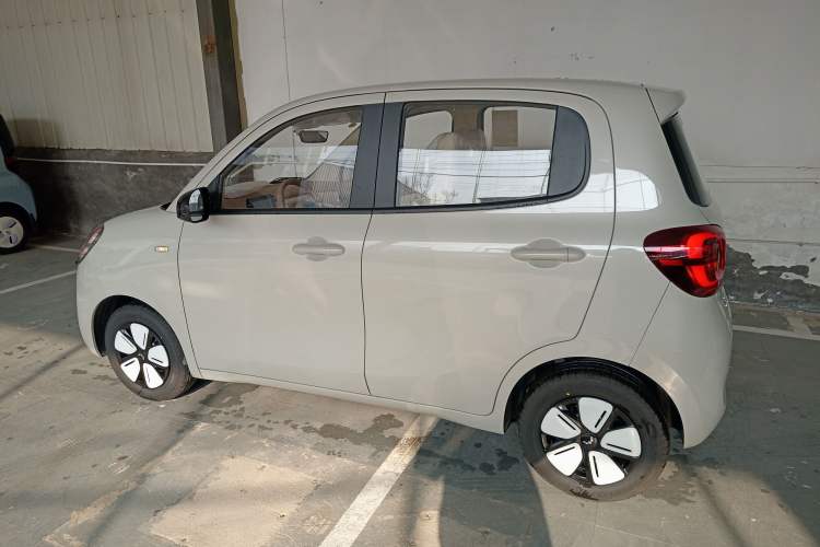 Used Wuling Hongguang MINIEV 2025 Four-Door Version Advanced Edition

