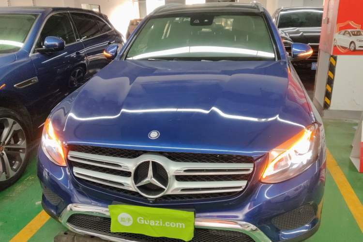 Used Mercedes-Benz GLC 2016 GLC 260 4MATIC Luxury Model
