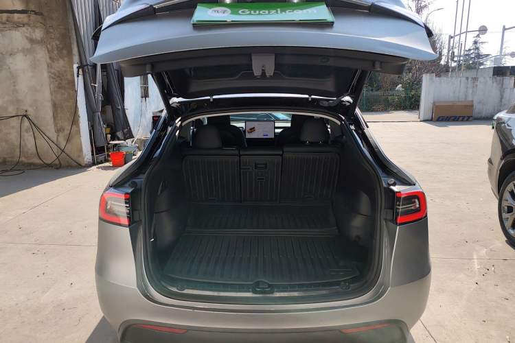 Used Tesla Model Y 2022 Rear-Wheel-Drive Version