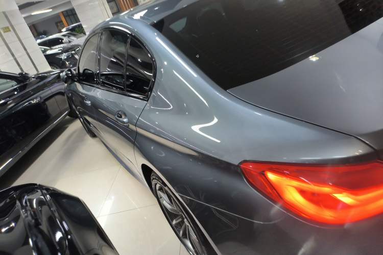 Used BMW 5 Series 2020 525i M Sport Package
