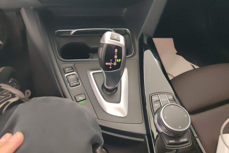 Used BMW 3 Series 2019 320Li Fashion Model
