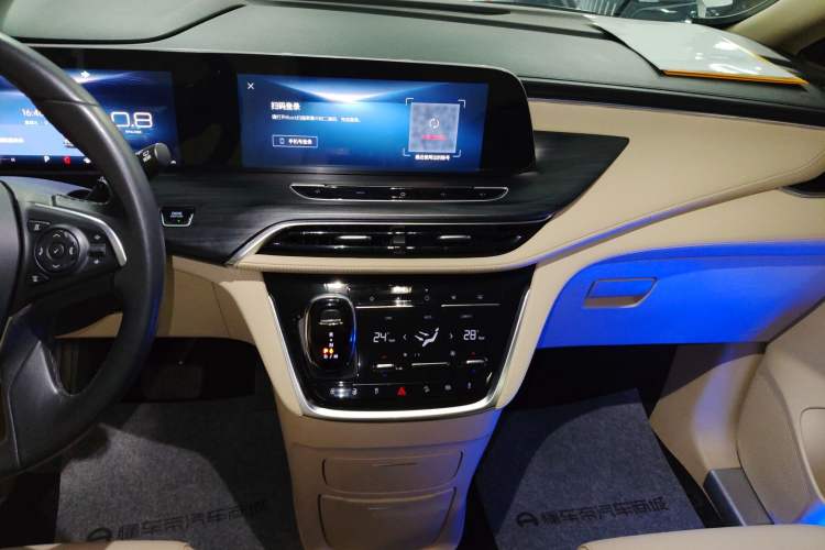 Used Buick GL8 2023 ES Lu Zun Luxury Model
