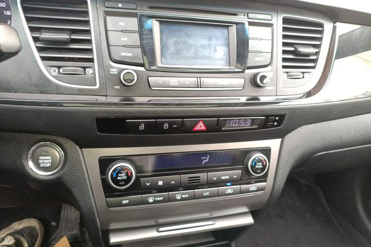 Used Hyundai Mistra 2014 1.8L Automatic Smart GLS
