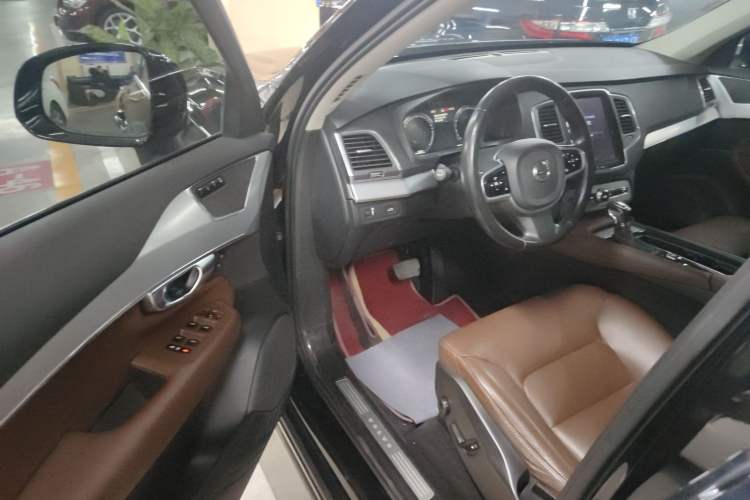 Used Volvo XC90 2019 T5 Zhiyi Edition 5-Seater China VI Standard