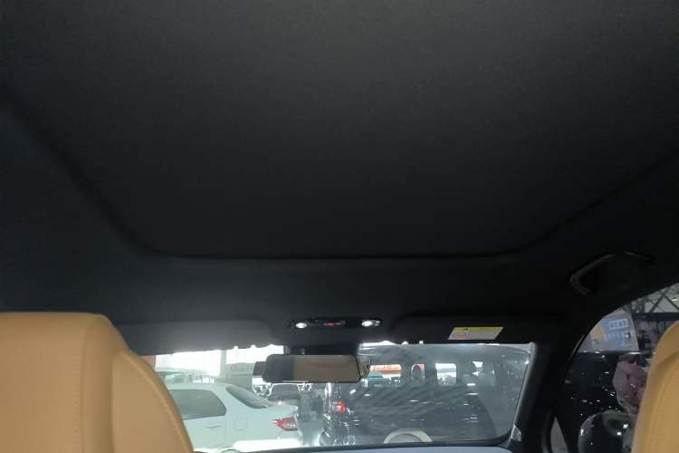 Used  L7 2023 1.5T 115 km Starship
